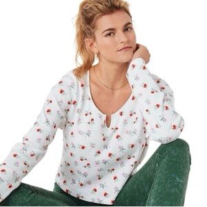 PINK Victoria’s Secret shrunken thermal notch long sleeve floral top - large